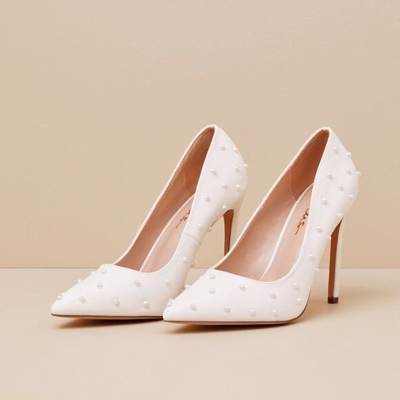 Lulu's Petitee White Pearl Pointed-Toe Pumps - Picture 1 of 4
